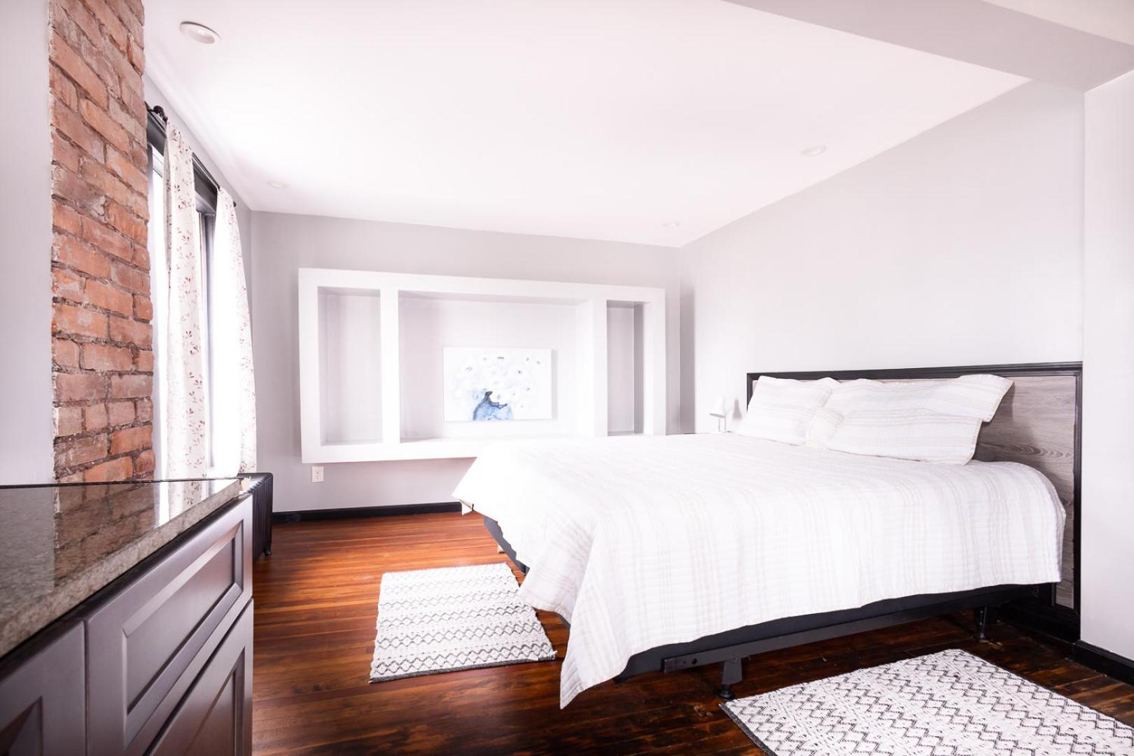 The Pub- 8Br Free Parking, Minutes From Falls & Casino Niagara Falls Esterno foto